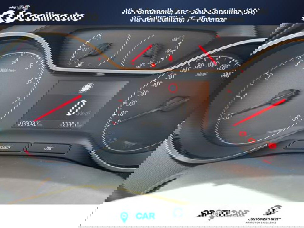 Opel Crossland usata a Salerno (18)