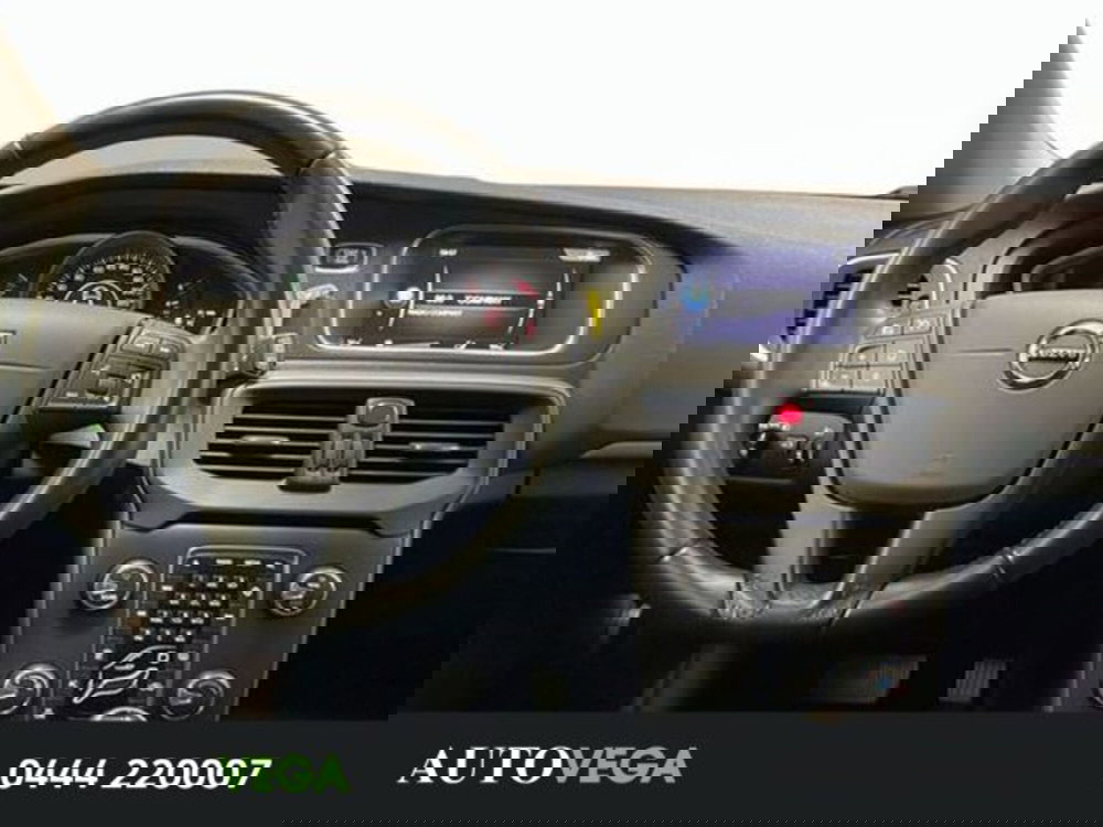 Volvo V40 usata a Vicenza (9)