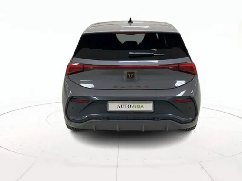 Cupra Born usata a Vicenza (5)