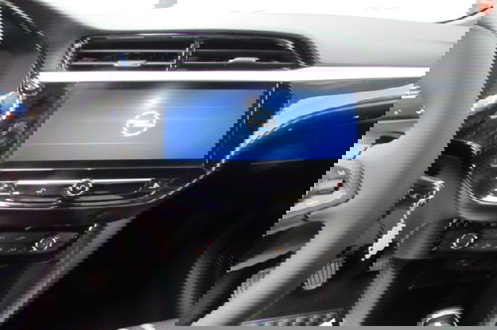 Opel Corsa nuova a Milano (8)