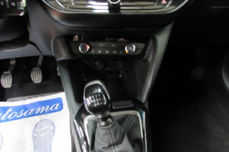 Opel Corsa nuova a Milano (10)