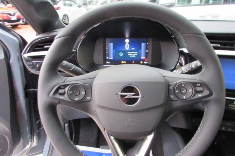 Opel Corsa nuova a Milano (11)
