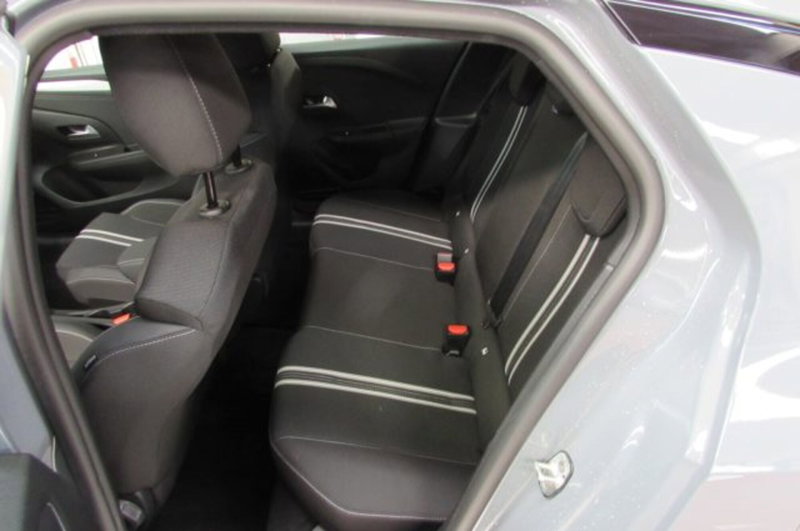 Opel Corsa nuova a Milano (13)