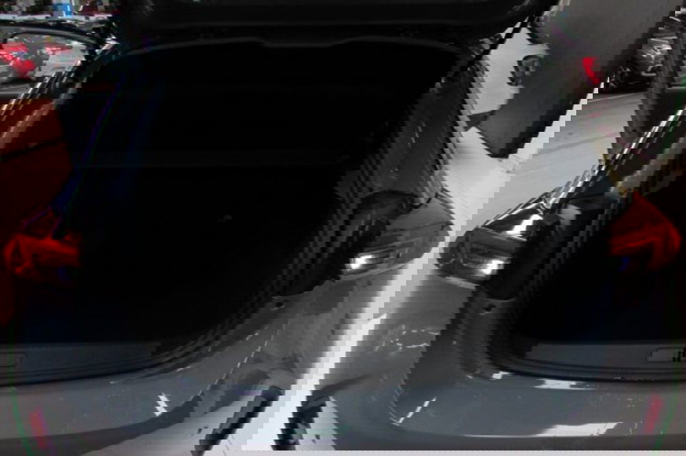 Opel Corsa nuova a Milano (14)