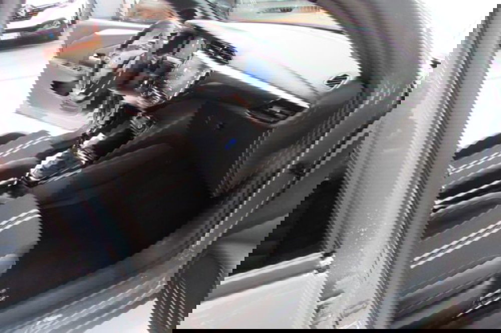 Opel Corsa nuova a Milano (16)