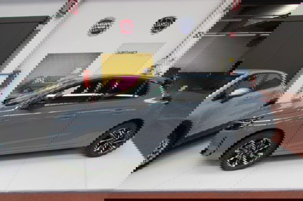 Opel Corsa nuova a Milano (4)