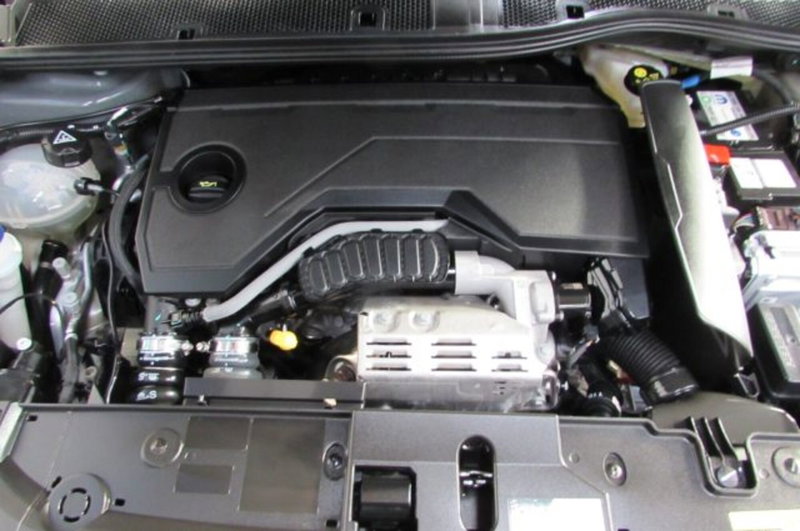 Peugeot 208 usata a Milano (18)