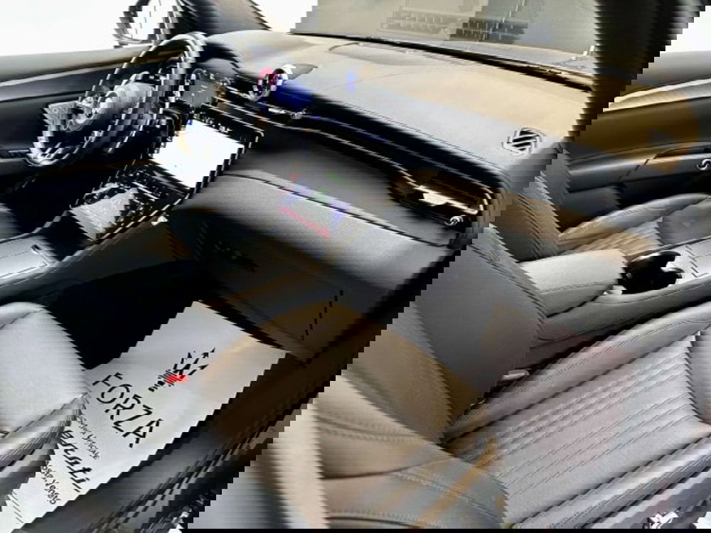 Maserati Grecale usata a Torino (12)