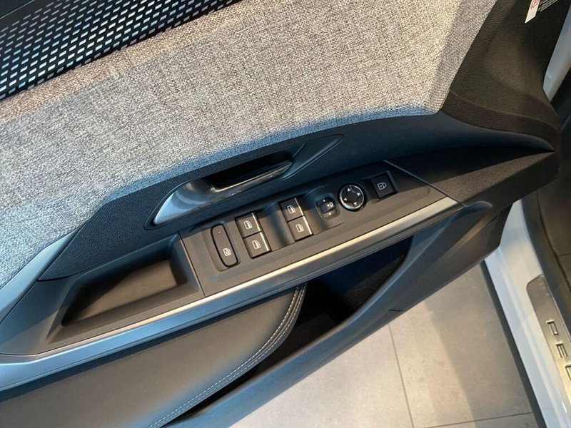 Peugeot 3008 nuova a Torino (14)