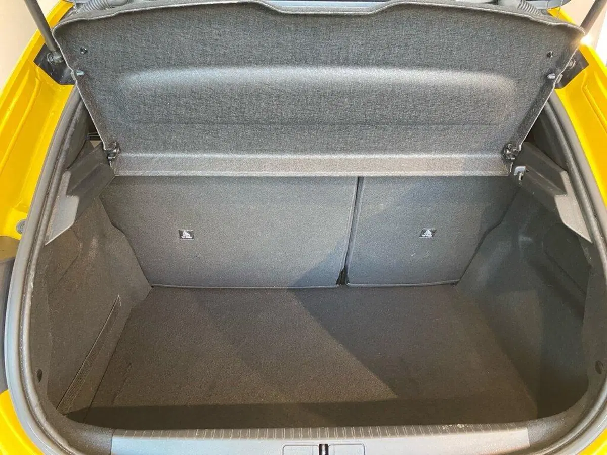 Peugeot 208 usata a Torino (9)