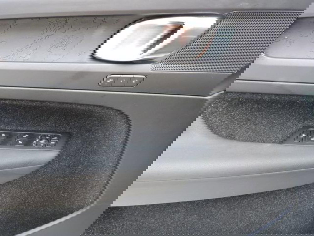 Volvo XC40 usata a Firenze (17)