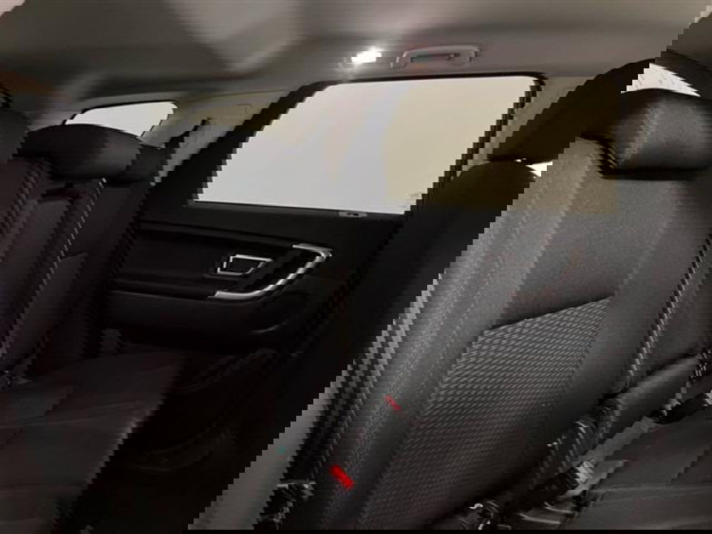 Land Rover Discovery Sport usata a Como (12)