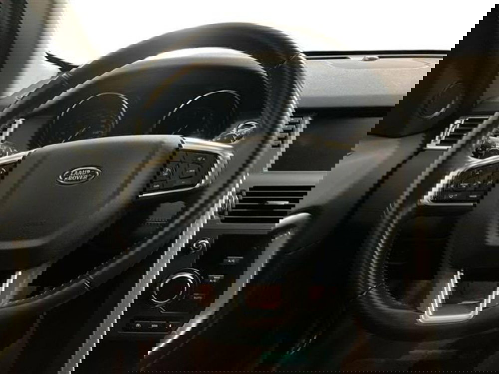 Land Rover Discovery Sport usata a Como (16)