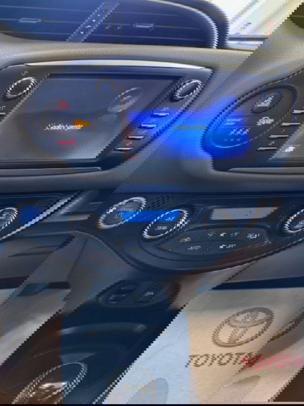 Toyota Yaris usata a Prato (11)