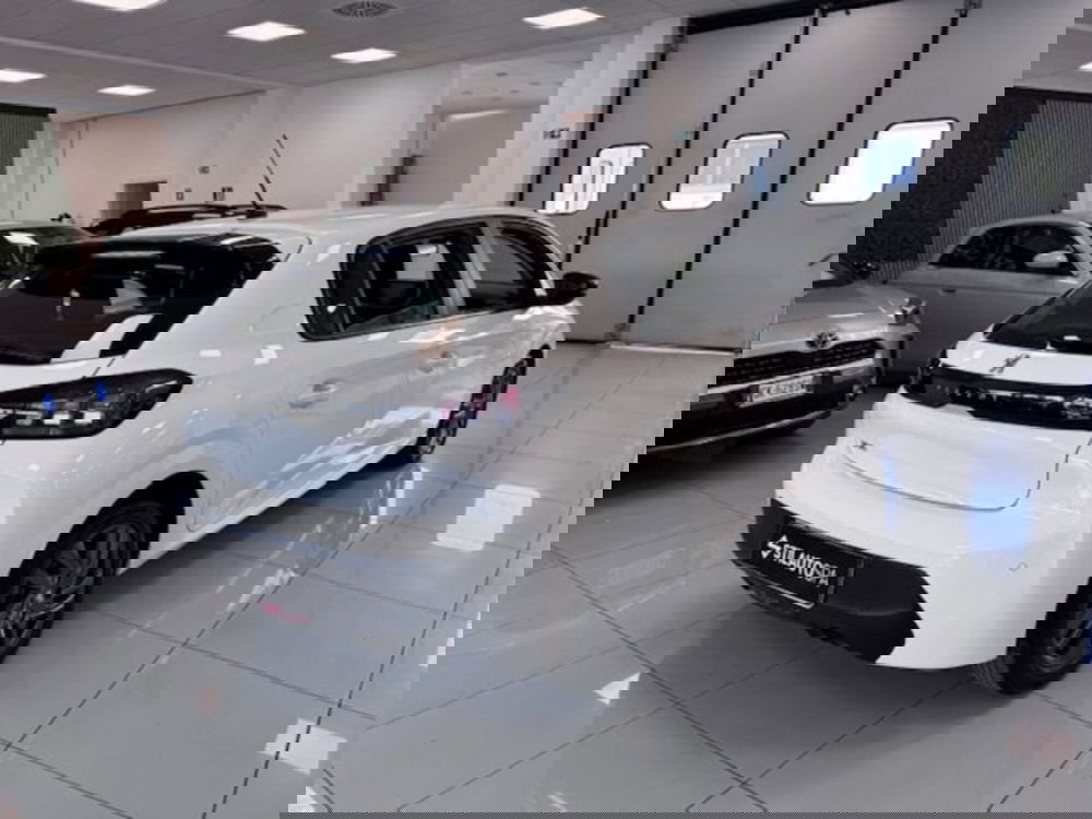 Peugeot 208 usata a Prato (4)