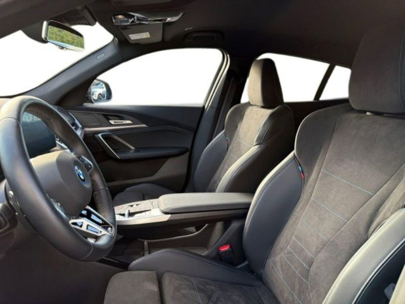 BMW iX2 usata a Lecce (9)