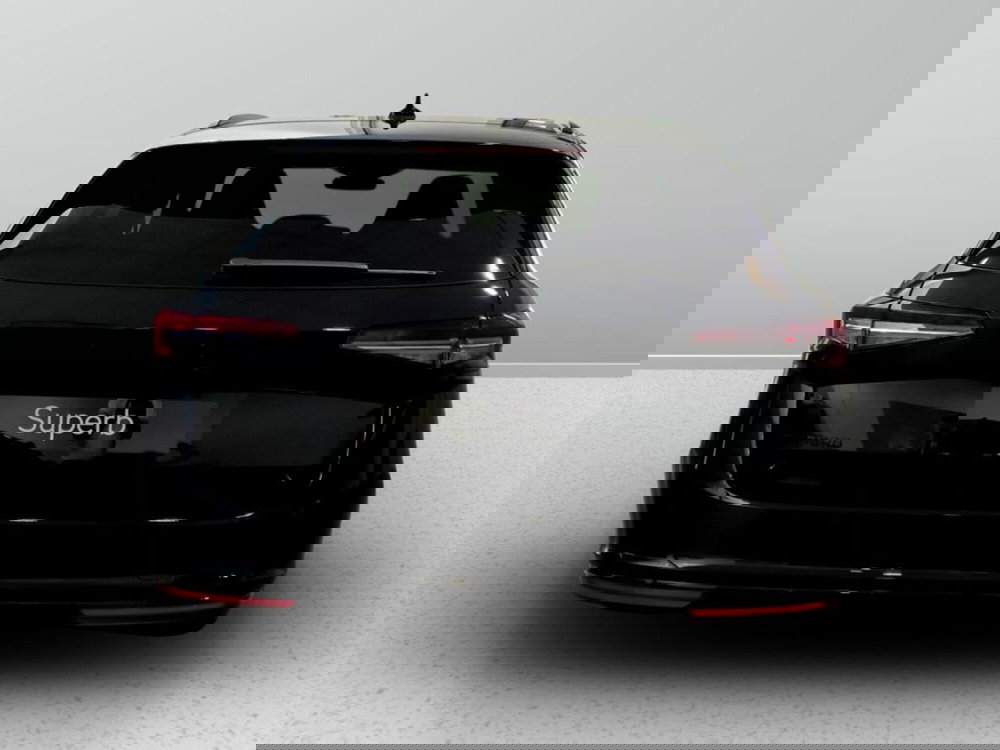 Skoda Superb Station Wagon nuova a Padova (8)