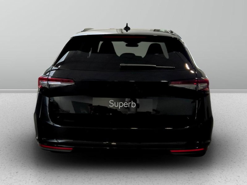 Skoda Superb nuova a Padova (8)