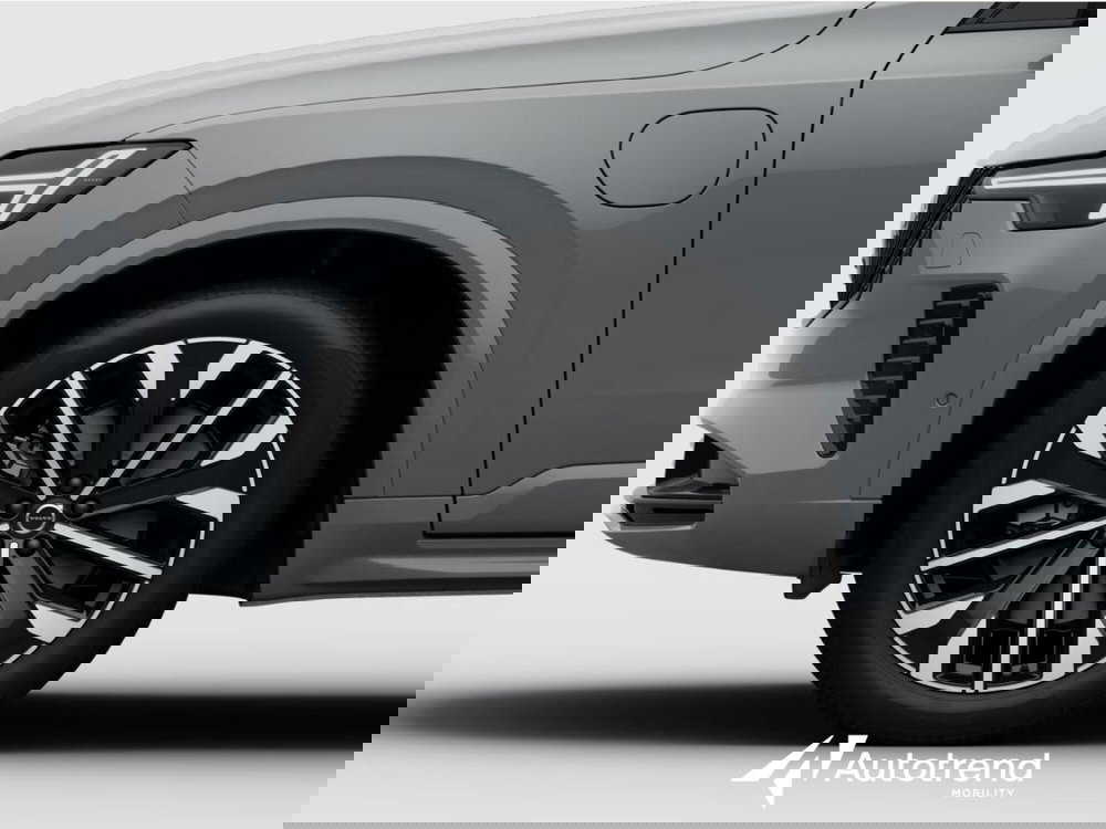 Volvo XC90 usata a Bari (9)