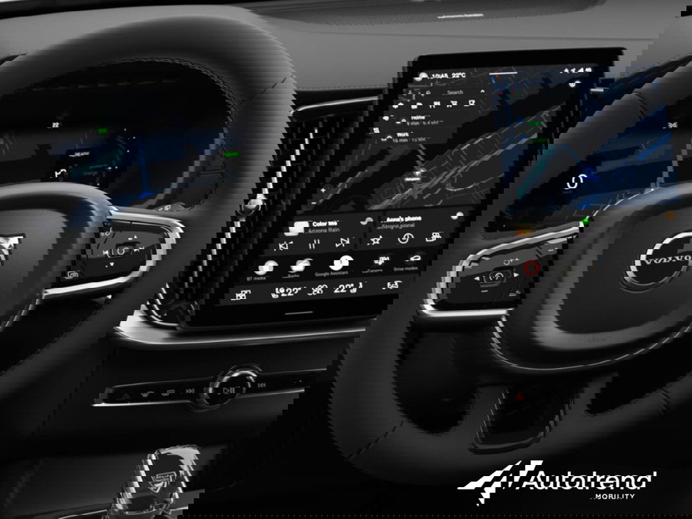 Volvo XC90 usata a Bari (16)