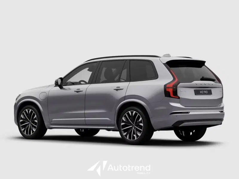 Volvo XC90 usata a Bari (3)