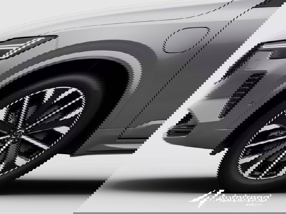 Volvo XC90 usata a Bari (9)