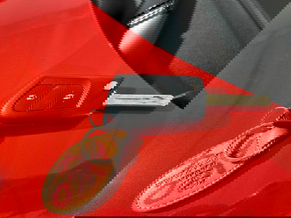 Toyota Aygo X usata a Lecco (16)