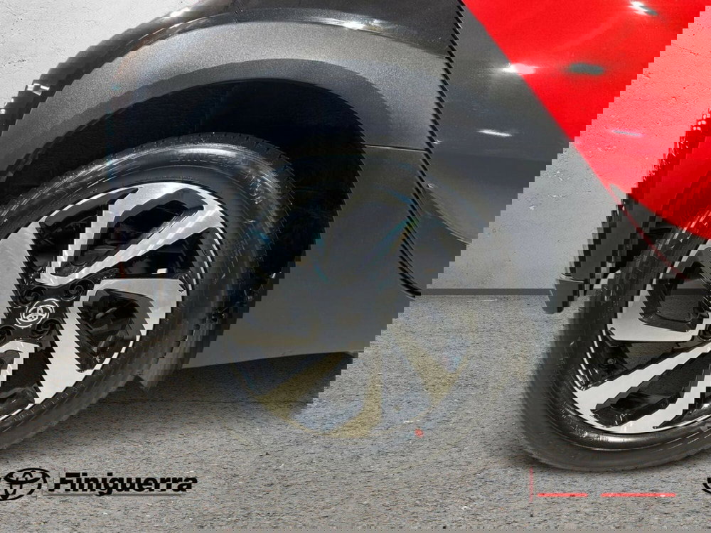 Toyota Aygo X usata a Lecco (8)