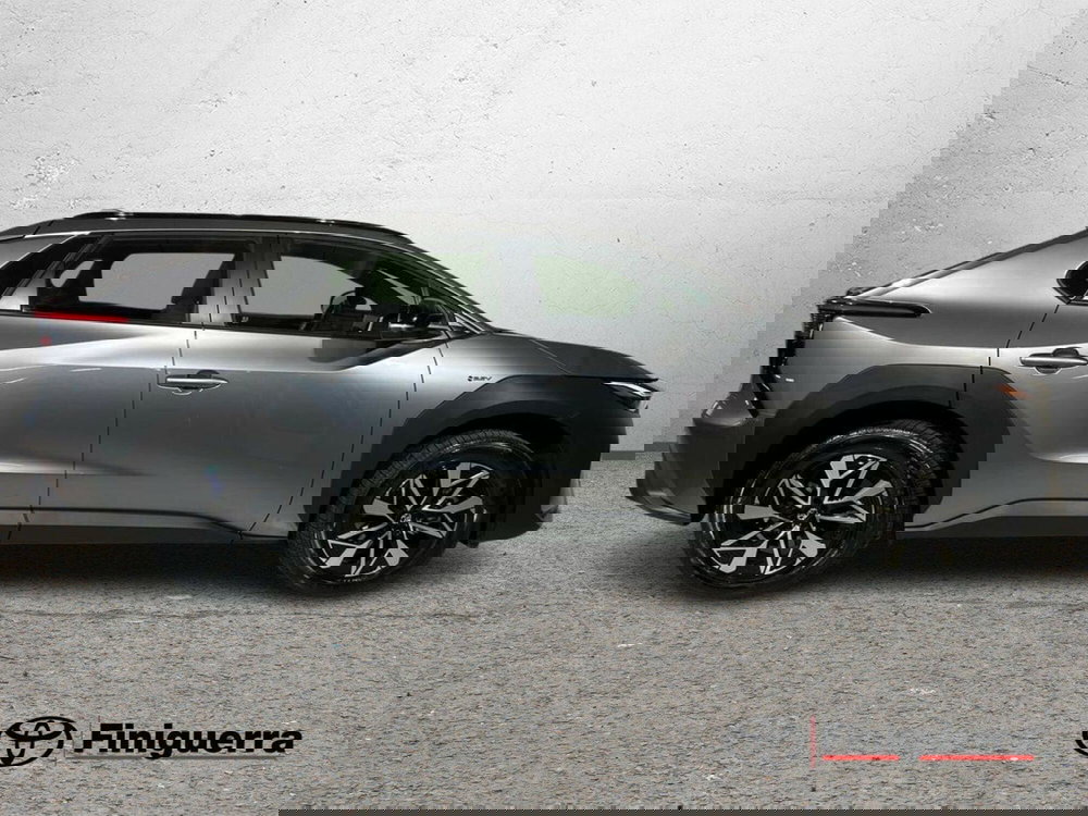 Toyota bZ4X usata a Lecco (5)