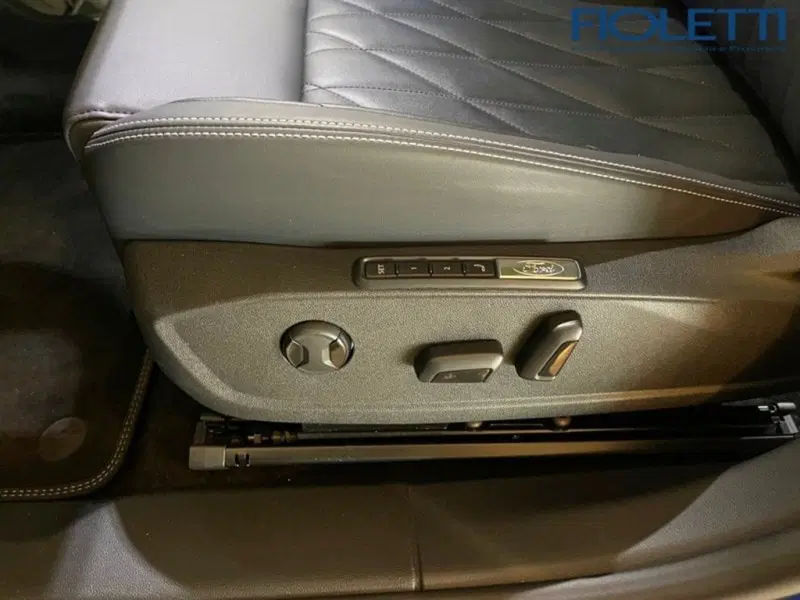 Ford Explorer usata a Brescia (13)