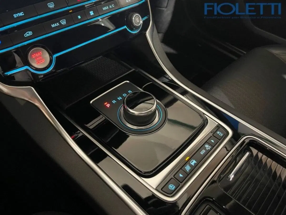 Jaguar XF usata a Brescia (9)