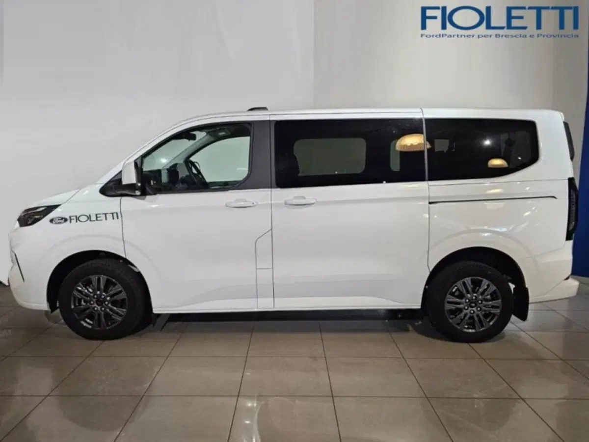 Ford Tourneo Custom usata a Brescia (4)