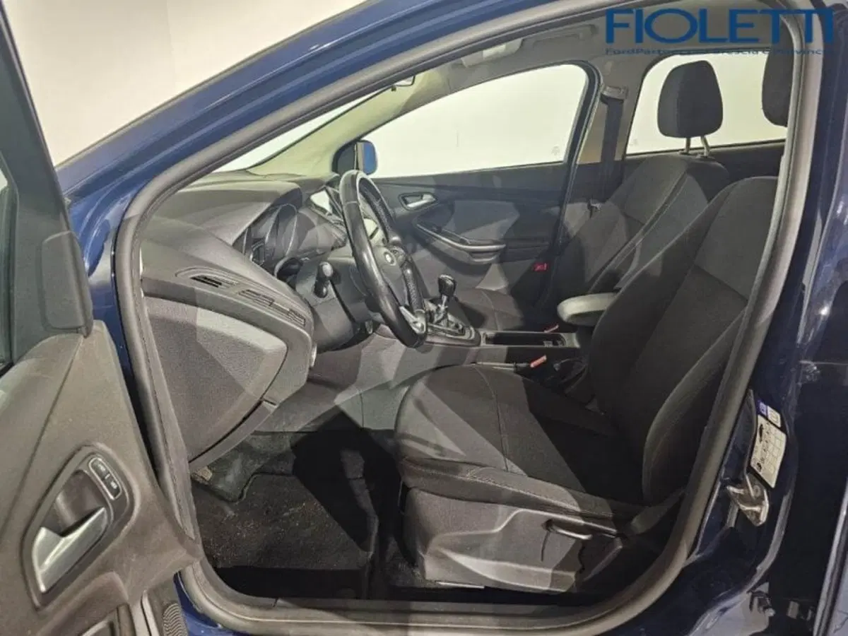 Ford Focus Station Wagon usata a Brescia (10)