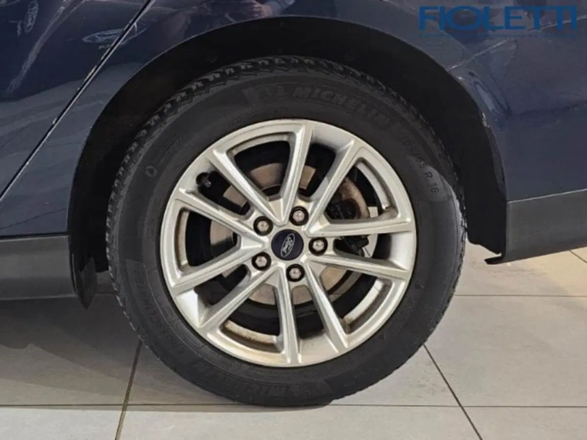 Ford Focus Station Wagon usata a Brescia (12)