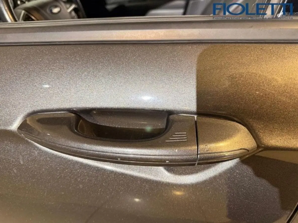 Ford Mondeo Station Wagon usata a Brescia (16)