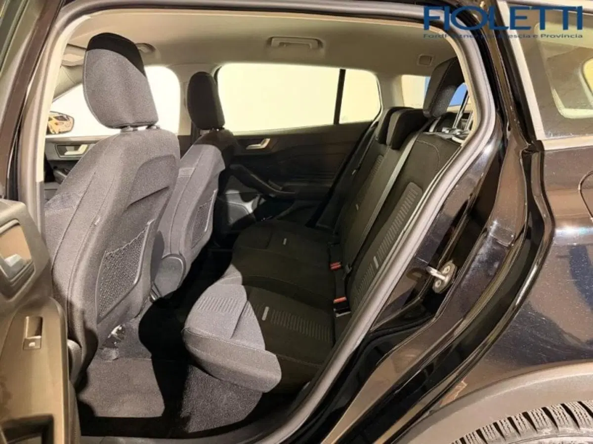 Ford Focus Station Wagon usata a Brescia (12)