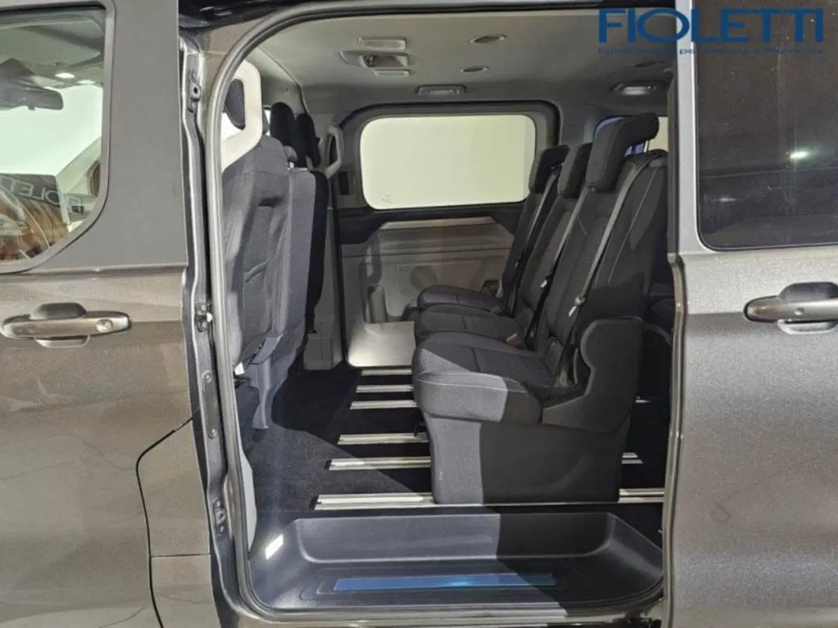 Ford Tourneo Custom usata a Brescia (11)