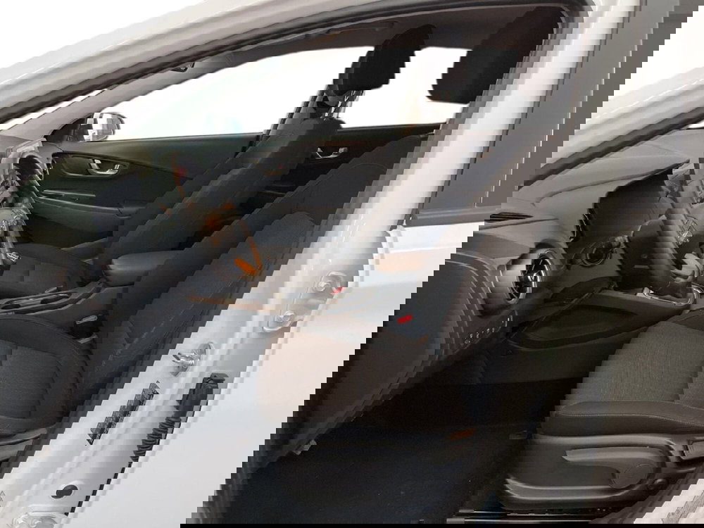 Hyundai Kona usata a Torino (10)