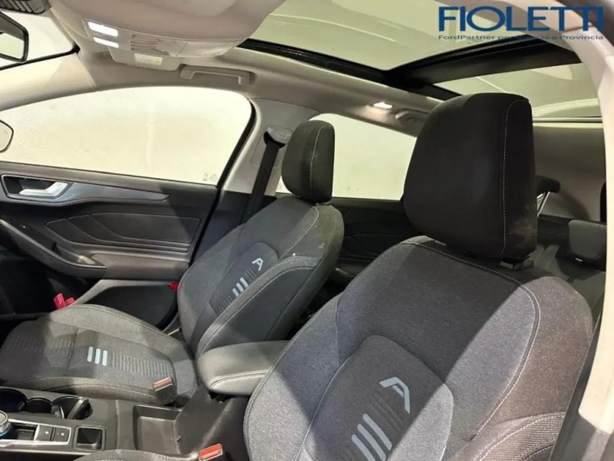 Ford Focus Station Wagon usata a Brescia (12)