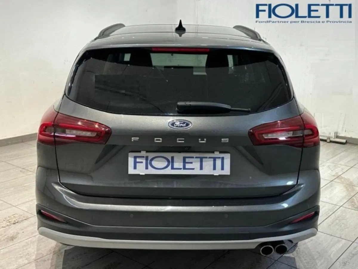 Ford Focus Station Wagon usata a Brescia (4)
