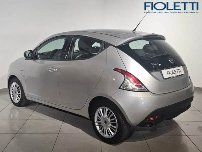 Lancia Ypsilon usata a Brescia (2)