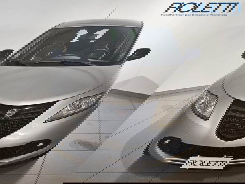Lancia Ypsilon usata a Brescia (3)