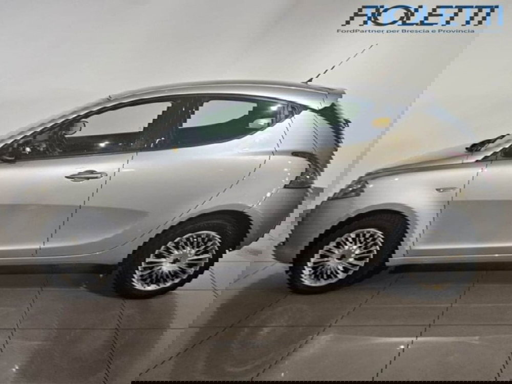Lancia Ypsilon usata a Brescia (4)