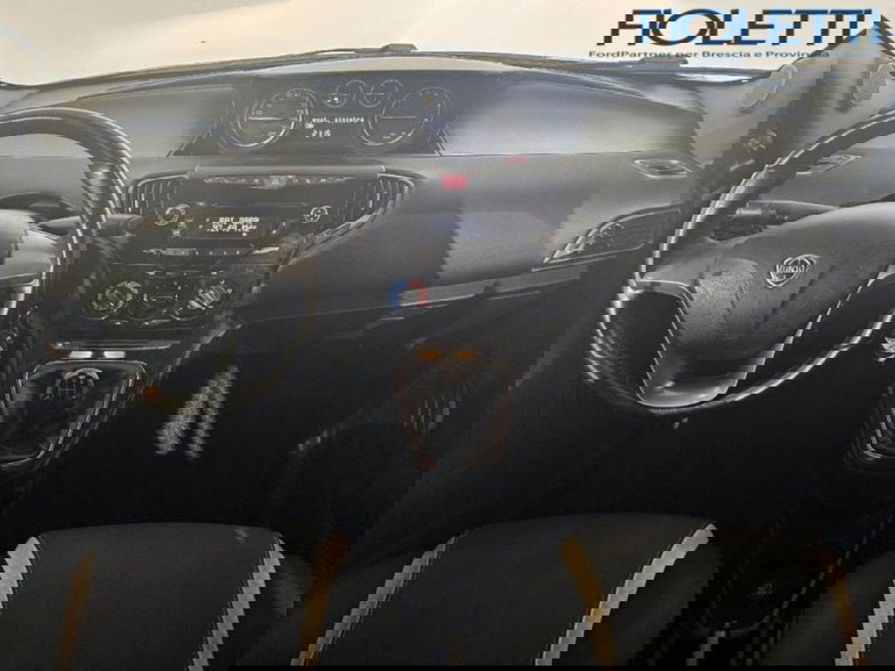 Lancia Ypsilon usata a Brescia (6)
