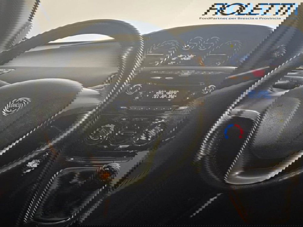Lancia Ypsilon usata a Brescia (7)