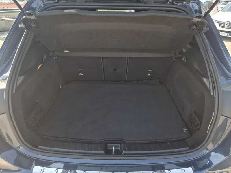 Mercedes-Benz GLA SUV usata  (12)