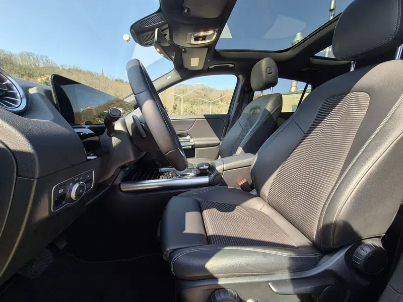 Mercedes-Benz GLA SUV usata  (18)