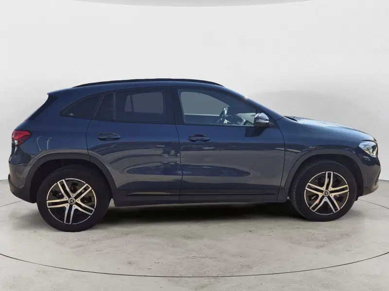 Mercedes-Benz GLA SUV usata  (5)