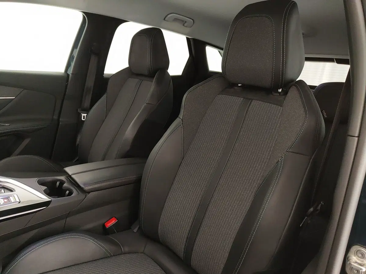 Peugeot 3008 usata a Caserta (17)