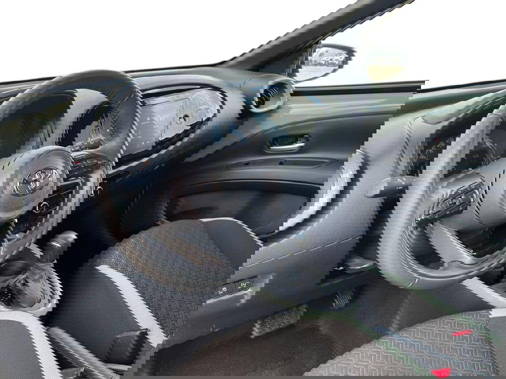 Toyota Aygo X usata a Ragusa (7)
